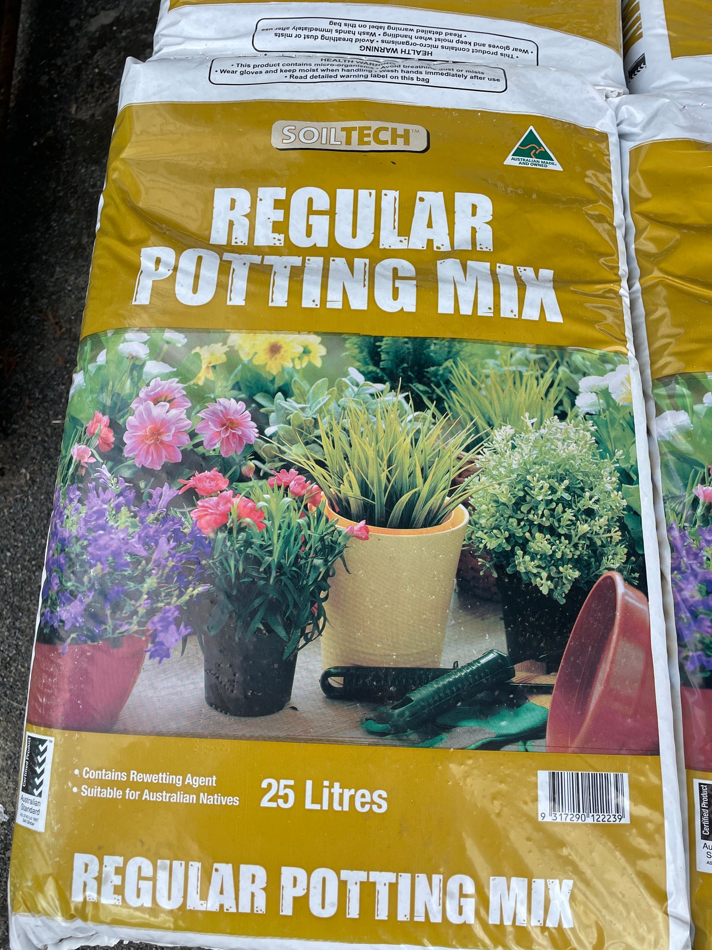 Soiltech Regular Potting Mix 25L - All-Purpose Growing Medium