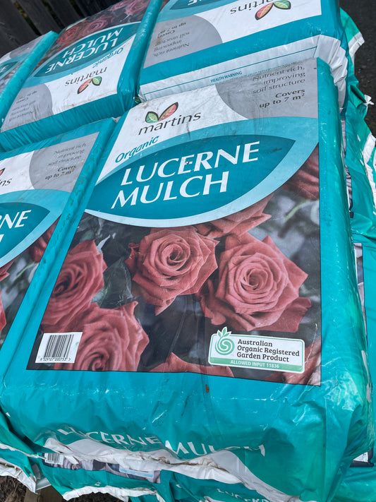 Martins Lucerne Mulch - Premium Alfalfa Garden Mulch