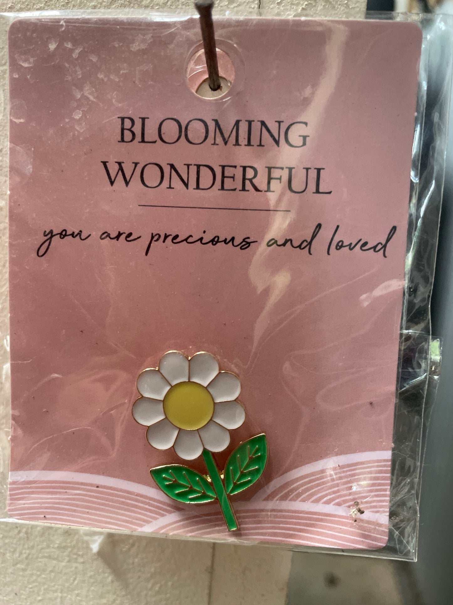 Urban Products Colourful Pins (Assorted)