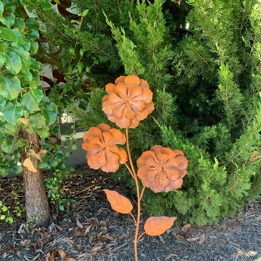 Garden Stake 3 flowers