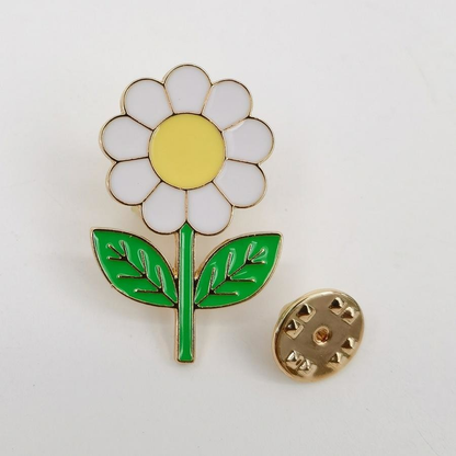 Blooming Wonderful Daisy Memento Pin